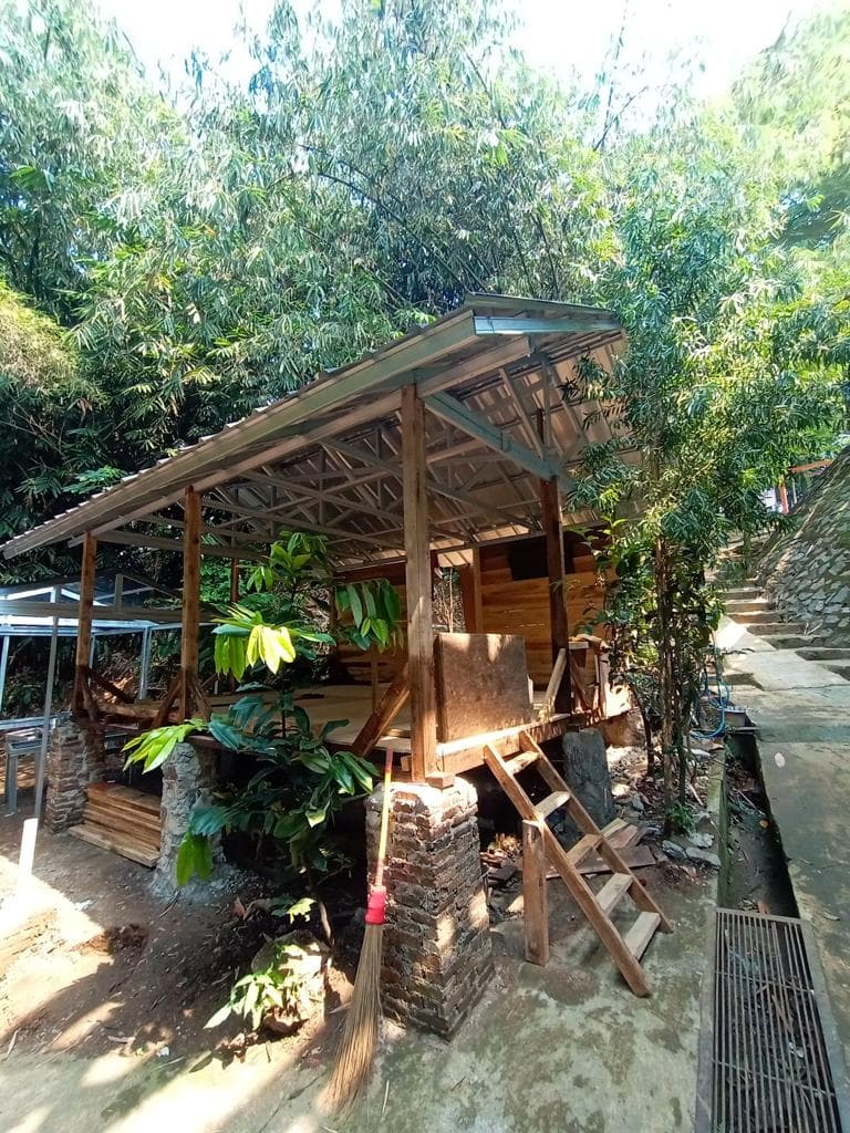 Tampak Mushala