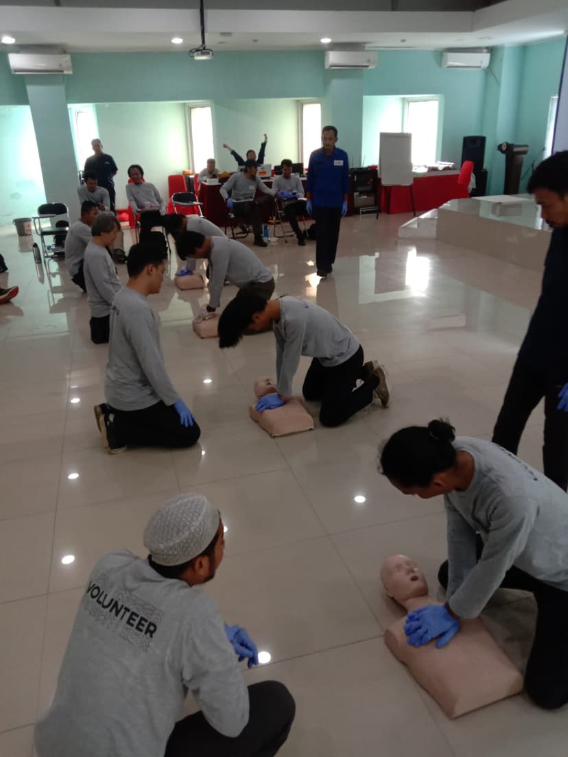 PELATIHAN MITIGASI BENCANA DAN PERTOLONGAN PERTAMA